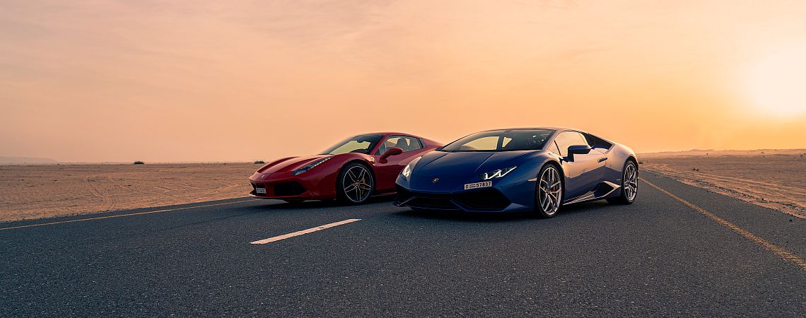 Ferrari Lamborghini Wüste