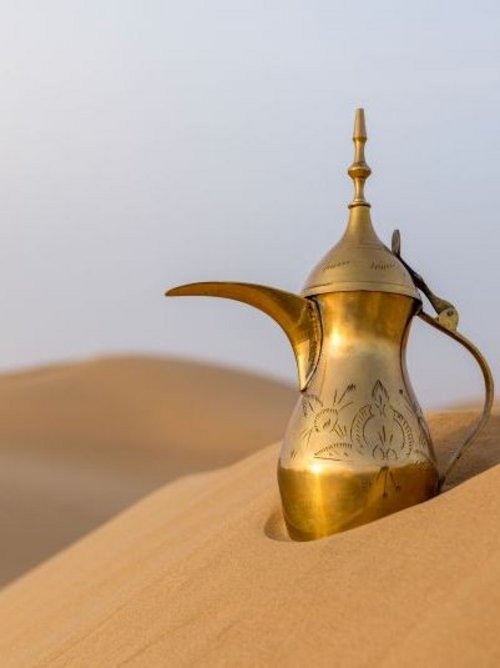Dubai Wüste Arabischer Tee