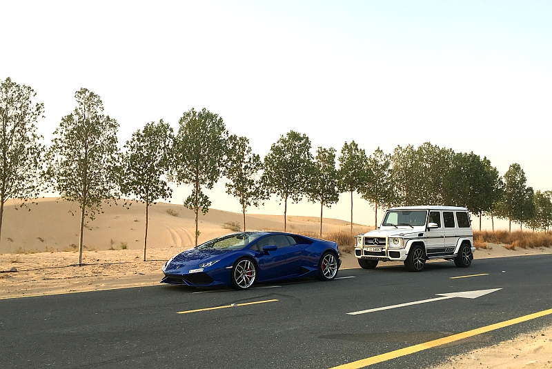 Sportautos auf der VAE und Oman Grand Tour